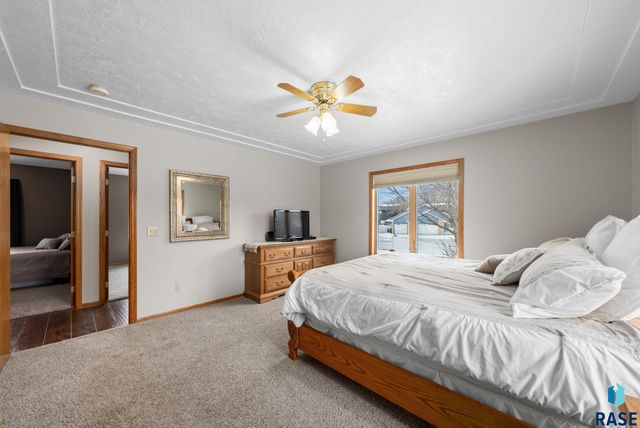 6418 W Hillary Dr Drive, Sioux Falls, SD 57106