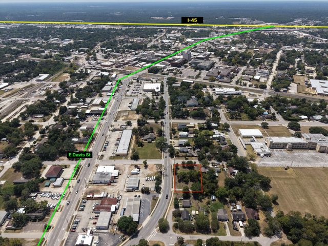 406 E Phillips Street, Conroe, TX 77301