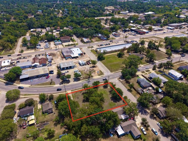 406 E Phillips Street, Conroe, TX 77301