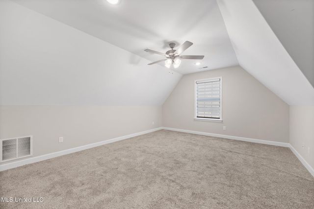 9205 S Lakeside Circle, Walls, MS 38680