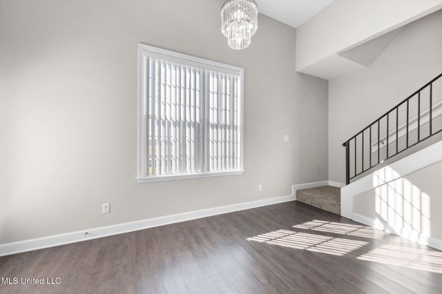 9205 S Lakeside Circle, Walls, MS 38680