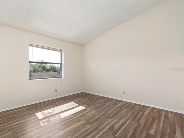 533 E CURLEW PLACE 533, Tarpon Springs, FL 34689