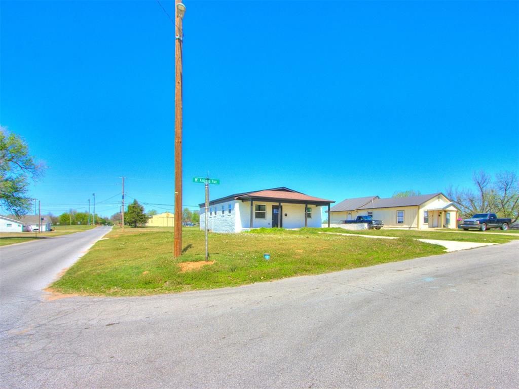 1928 Arizona Street, Chickasha, OK 73018