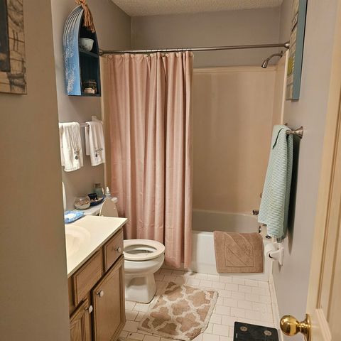 8675 E SANDY HILL CV E, Memphis, TN 38018