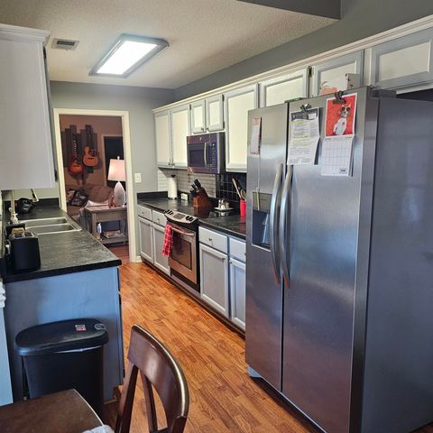 8675 E SANDY HILL CV E, Memphis, TN 38018