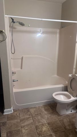 270-276 Shadow Lawn Drive, Orangeburg, SC 29115