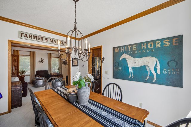 8111 Wellington Boulevard, Johnston, IA 50131