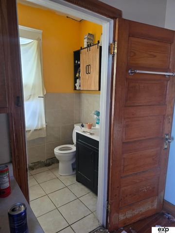 2418 Valley Street, Omaha, NE 68134