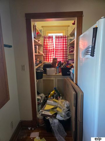 2418 Valley Street, Omaha, NE 68134