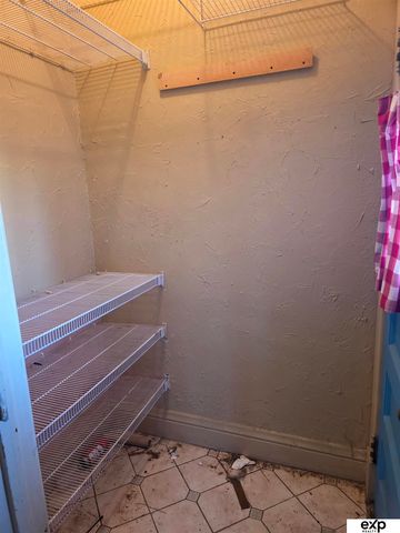 2418 Valley Street, Omaha, NE 68134