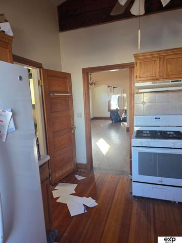 2418 Valley Street, Omaha, NE 68134