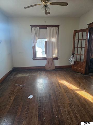 2418 Valley Street, Omaha, NE 68134