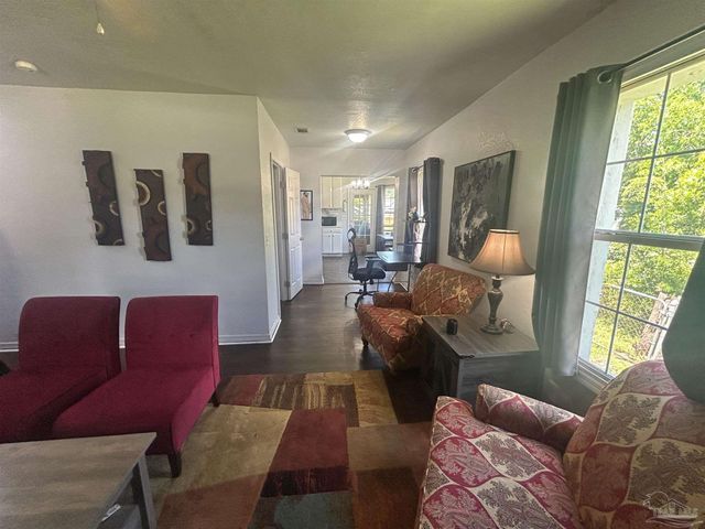 507 W Sunset Ave, Pensacola, FL 32507