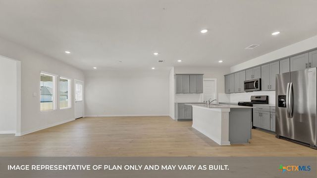 325 BARRON ESTATE Drive, Lockhart, TX 78644