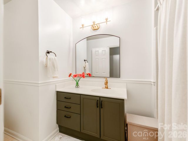 621 Laurel Fork Drive, Matthews, NC 28105