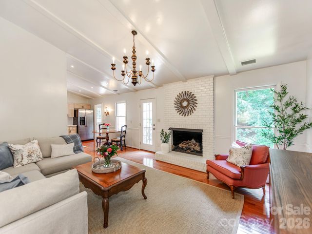 621 Laurel Fork Drive, Matthews, NC 28105