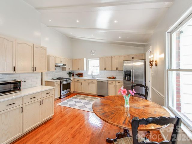621 Laurel Fork Drive, Matthews, NC 28105
