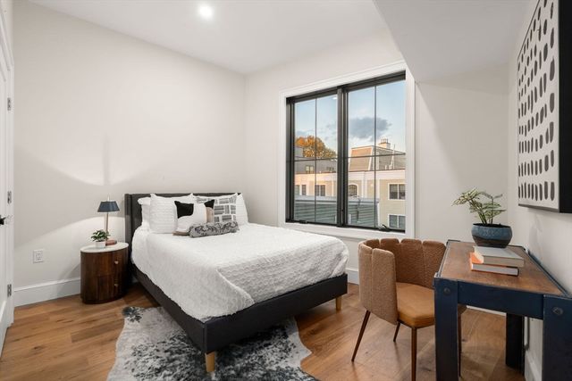 34 Vinton Street PH4, Boston, MA 02127