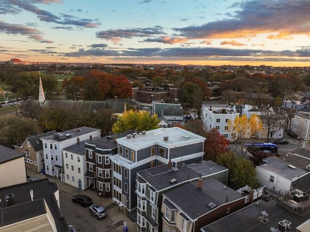 34 Vinton Street PH4, Boston, MA 02127