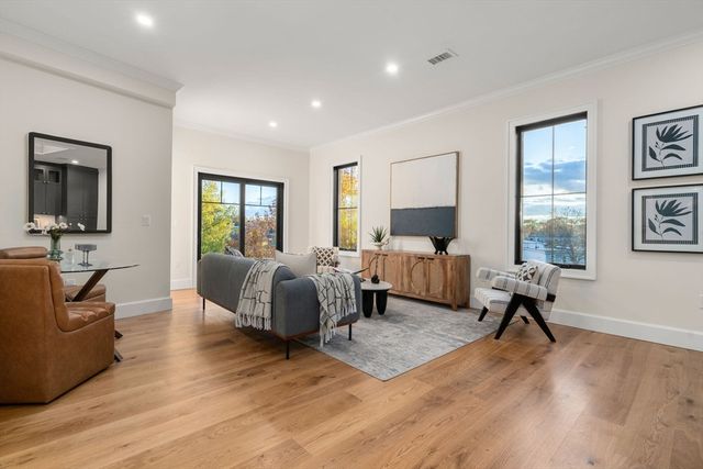 34 Vinton Street PH4, Boston, MA 02127