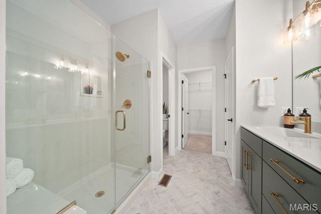 734 Barnwood Hill Drive, O'fallon, MO 63385