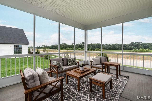 734 Barnwood Hill Drive, O'fallon, MO 63385
