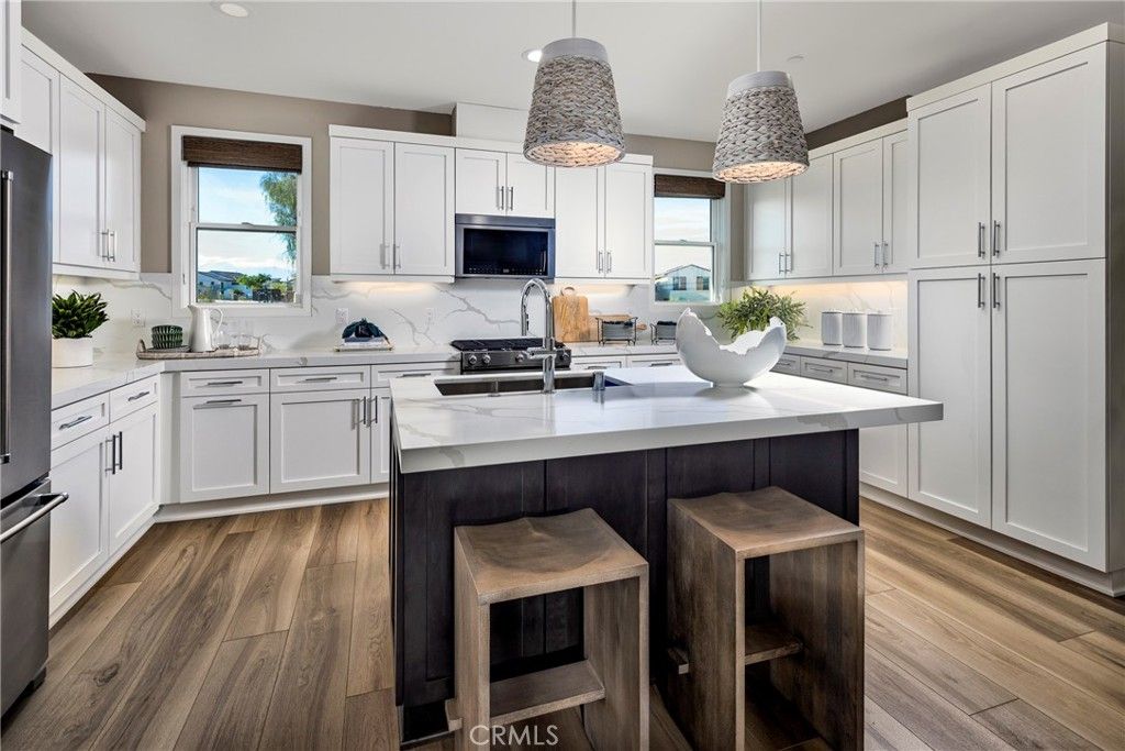 Image 5 of property listing at 36342 Warren Drive, Palm Desert, CA 92211