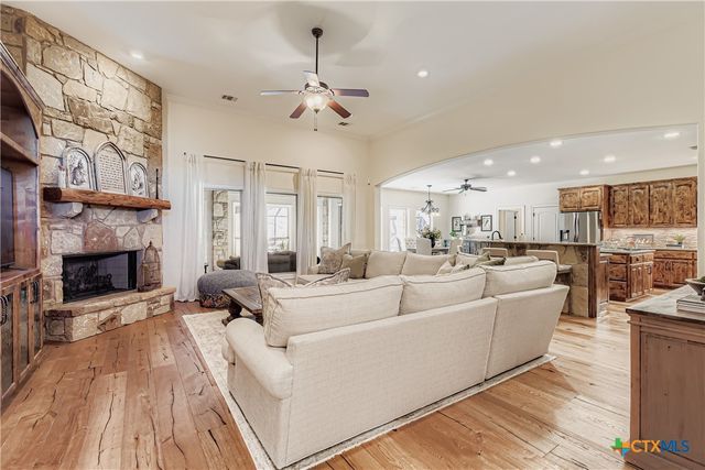 9907 Kopplin Road, New Braunfels, TX 78132