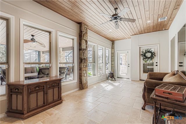 9907 Kopplin Road, New Braunfels, TX 78132