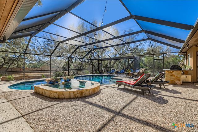 9907 Kopplin Road, New Braunfels, TX 78132