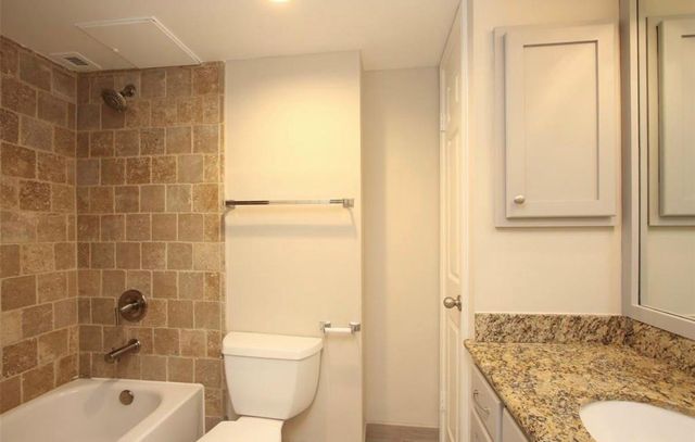 3525 Sage Road 1701, Houston, TX 77056