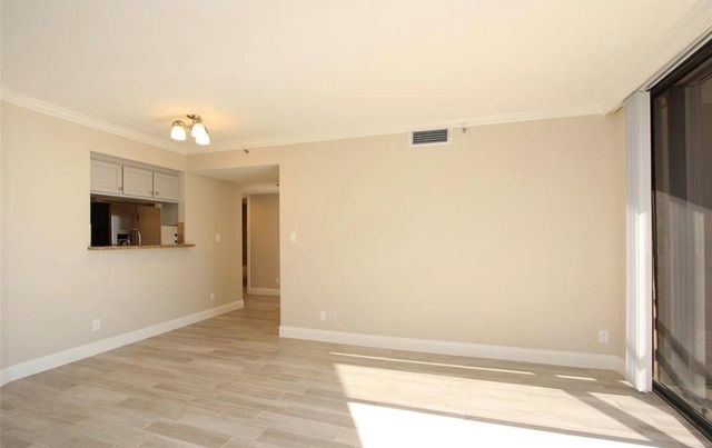 3525 Sage Road 1701, Houston, TX 77056