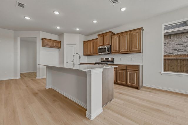 3526 Helena Street, Gainesville, TX 76240
