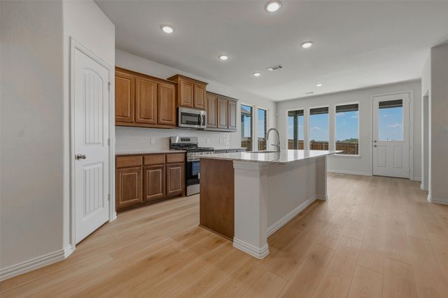 3526 Helena Street, Gainesville, TX 76240