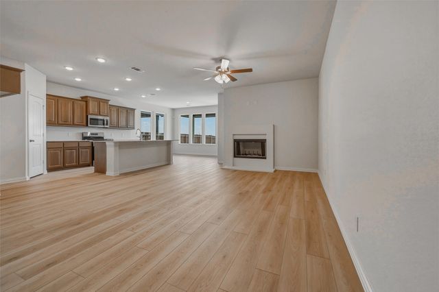 3526 Helena Street, Gainesville, TX 76240