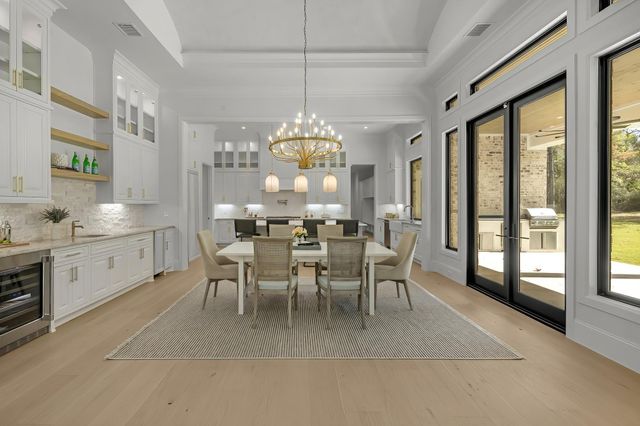 26041 Crown Ranch Boulevard, Montgomery, TX 77316