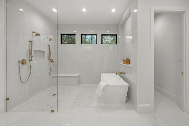 26041 Crown Ranch Boulevard, Montgomery, TX 77316