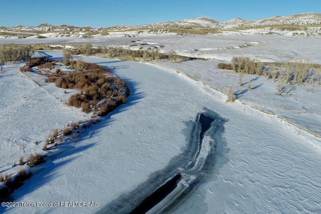 475 COUNTY RD 324, Sinclair, WY 82334 photo 15