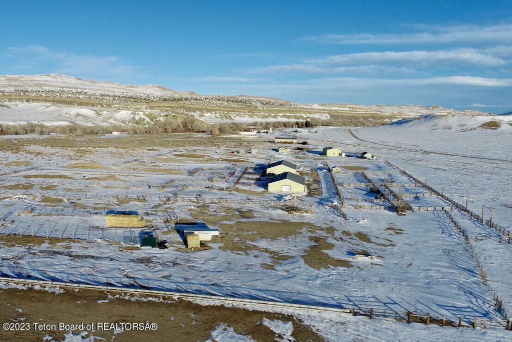 475 COUNTY RD 324, Sinclair, WY 82334 photo 21