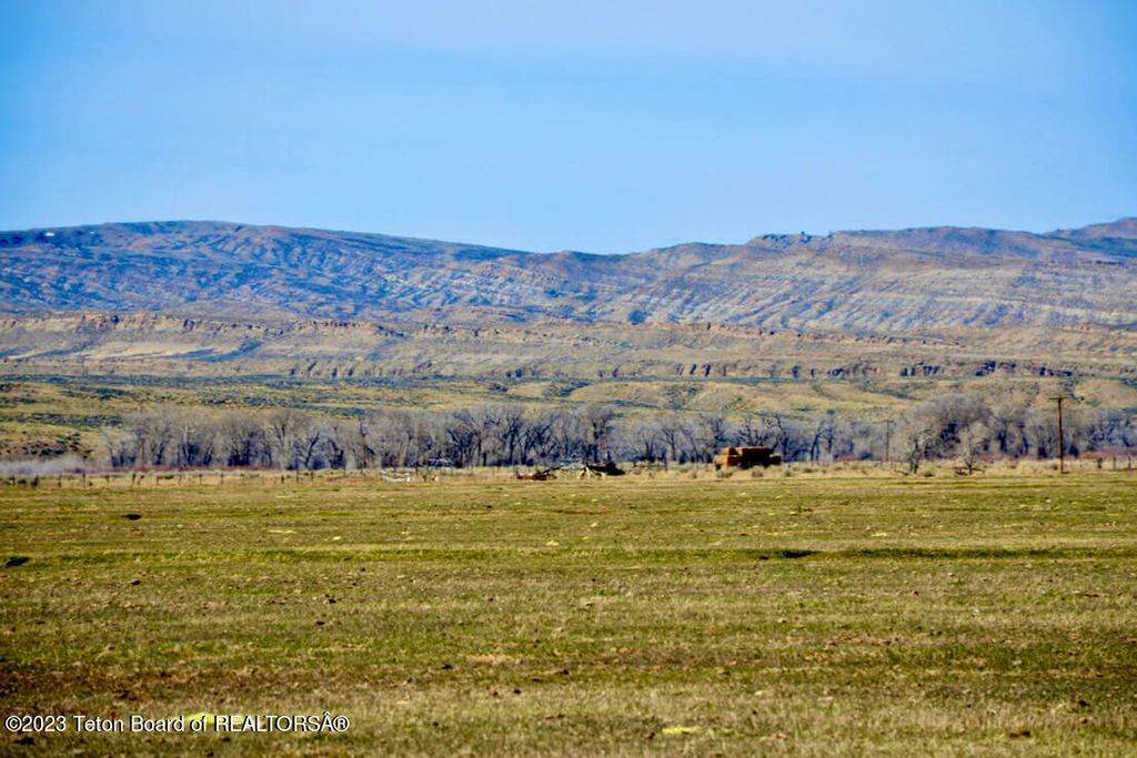 475 COUNTY RD 324, Sinclair, WY 82334 photo 22