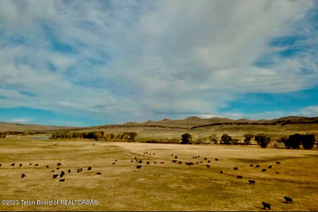 475 COUNTY RD 324, Sinclair, WY 82334 photo 25