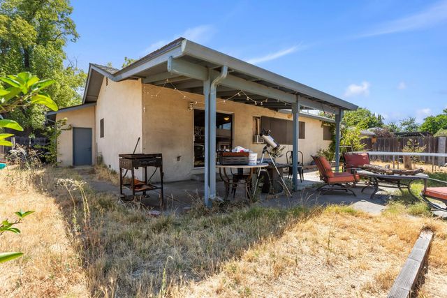 1805 Glaston Ave, Modesto, CA 95350