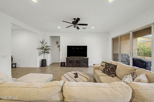 3825 W BUIST Avenue, Laveen, AZ 85339