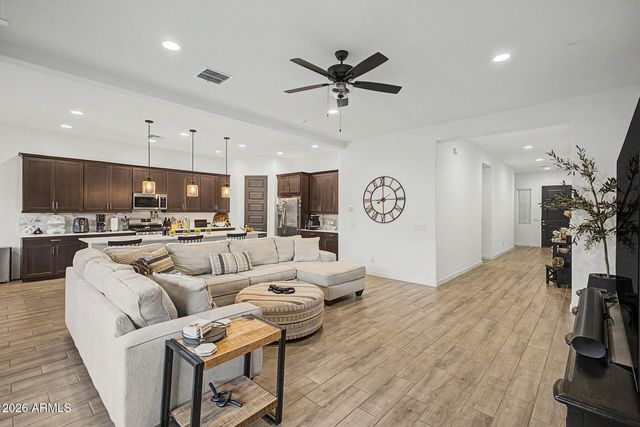 3825 W BUIST Avenue, Laveen, AZ 85339