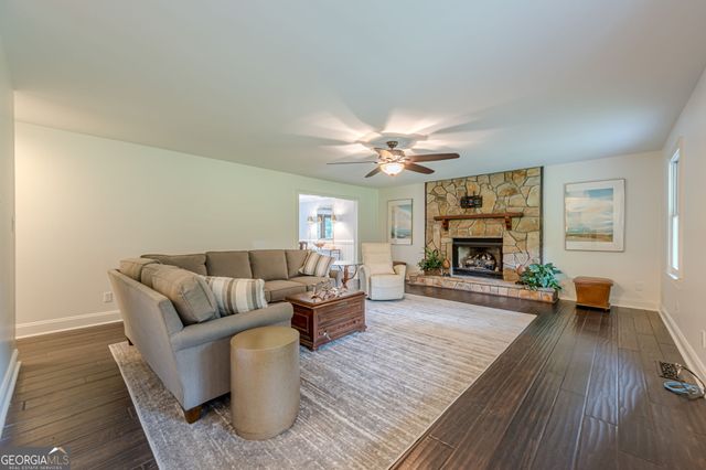 1233 Pebblebrook Road SE, Mableton, GA 30126