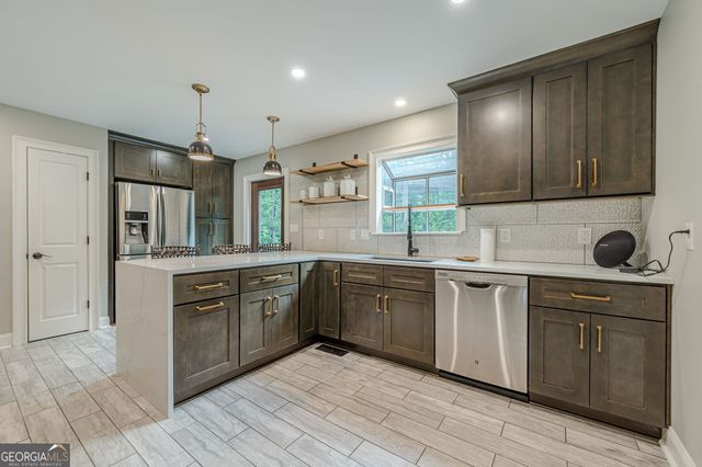 1233 Pebblebrook Road SE, Mableton, GA 30126