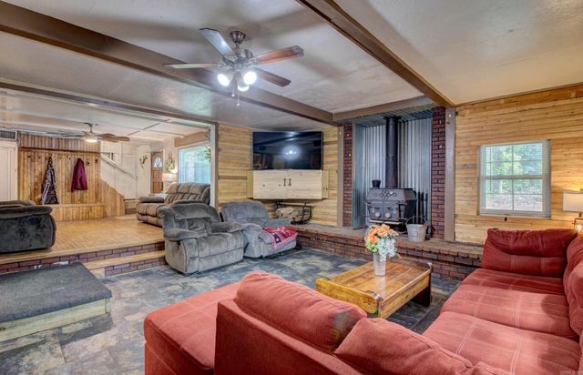 6900 Cherokee Ln, White Hall, AR 71602