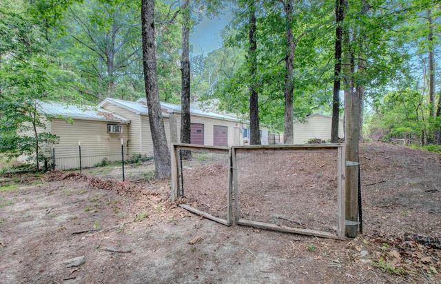 6900 Cherokee Ln, White Hall, AR 71602