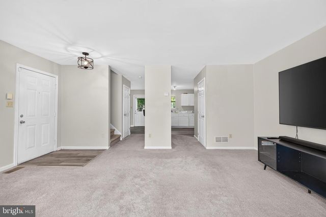 261 MANSION PKWY, New Castle, DE 19720