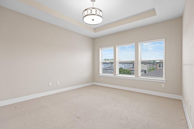 5707 VILLAGE CENTER DRIVE, Lithia, FL 33547